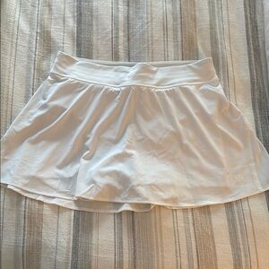 Lululemon White Women's Skirt